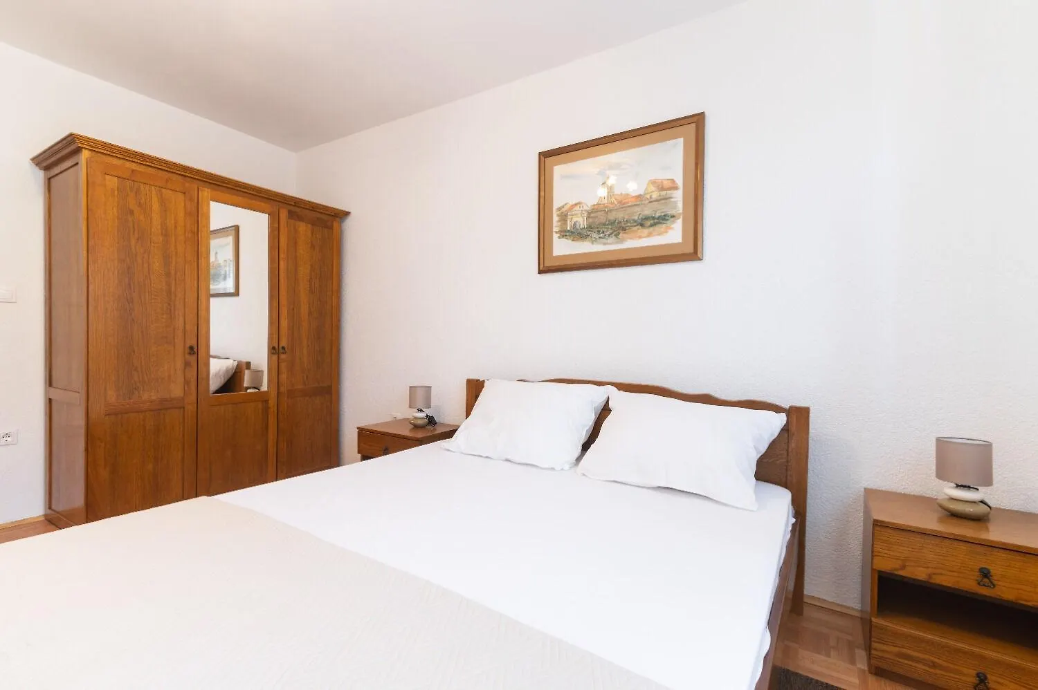 Apartments Tiho Preko 0*,