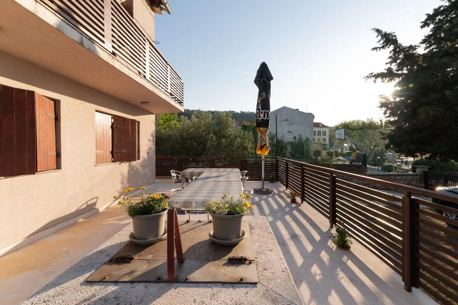 Apartments Tiho Preko